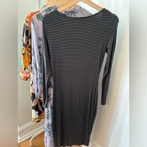 Philosophy midi striped skin hugging dress - Picture 2 of 5